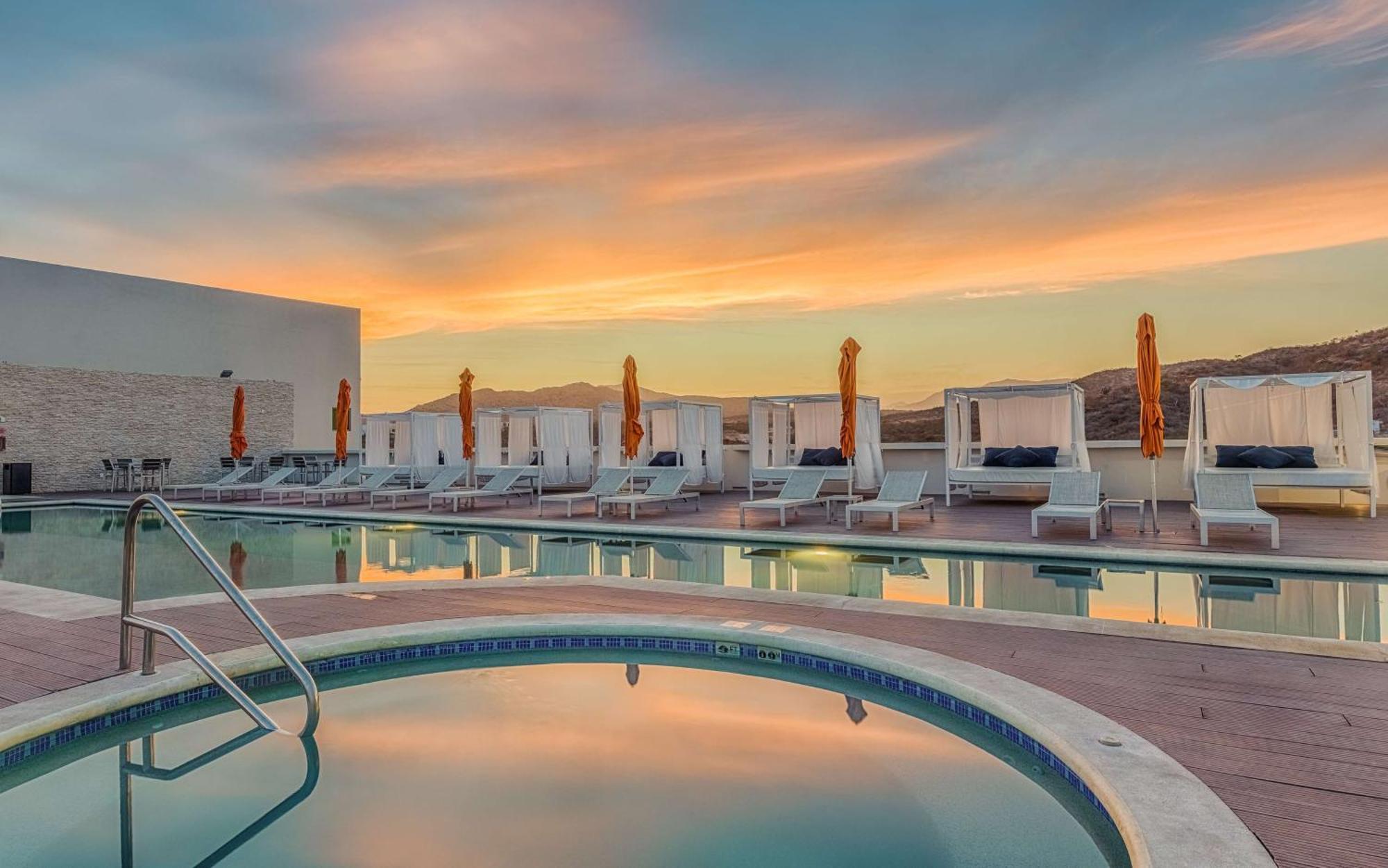 Hampton Inn & Suites By Hilton Los Cabos San José del Cabo Екстериор снимка