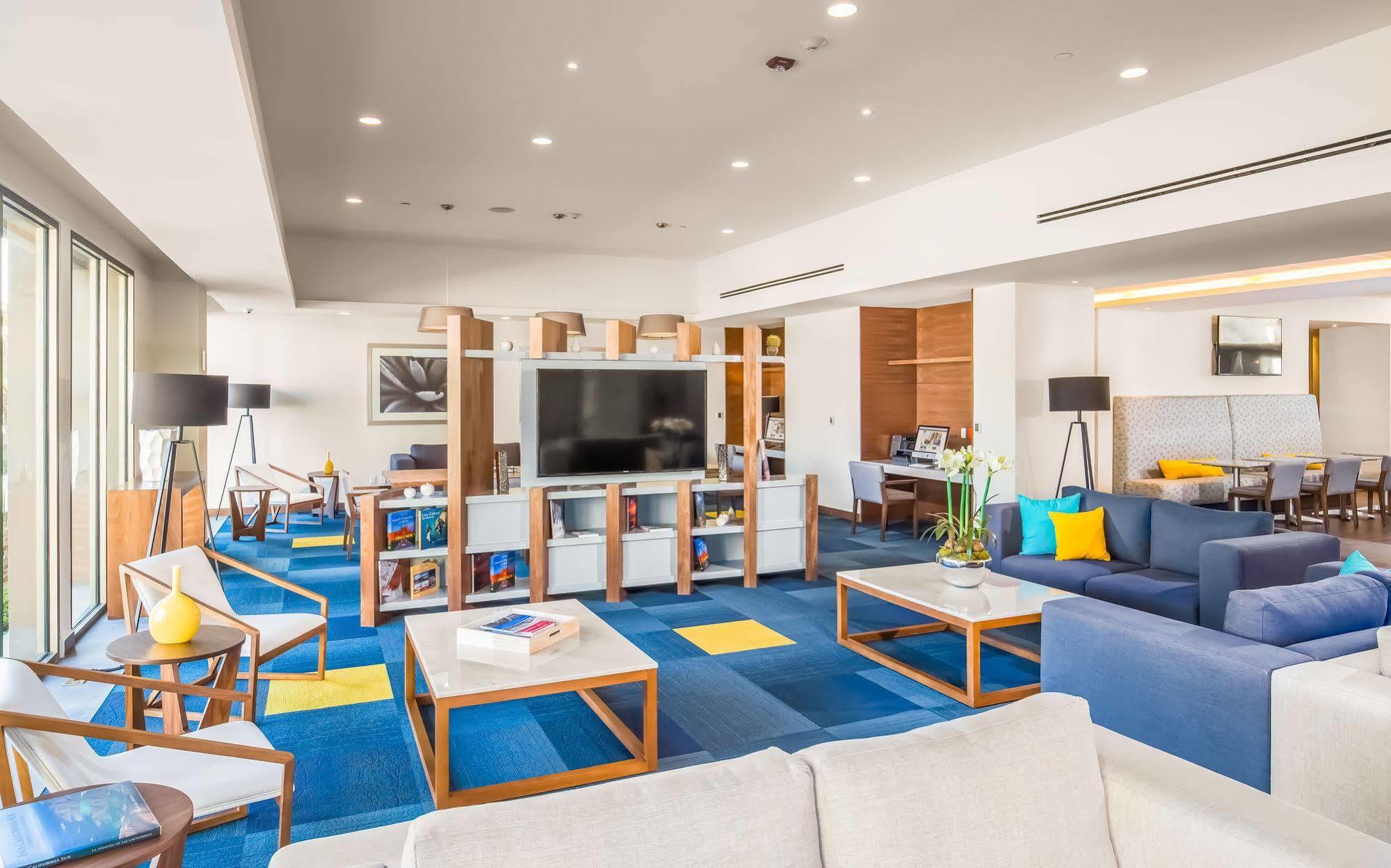 Hampton Inn & Suites By Hilton Los Cabos San José del Cabo Екстериор снимка